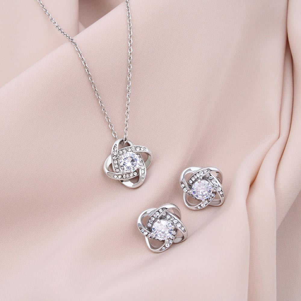 College Send-Off Set (Necklace + Free Earrings + Gift Box)